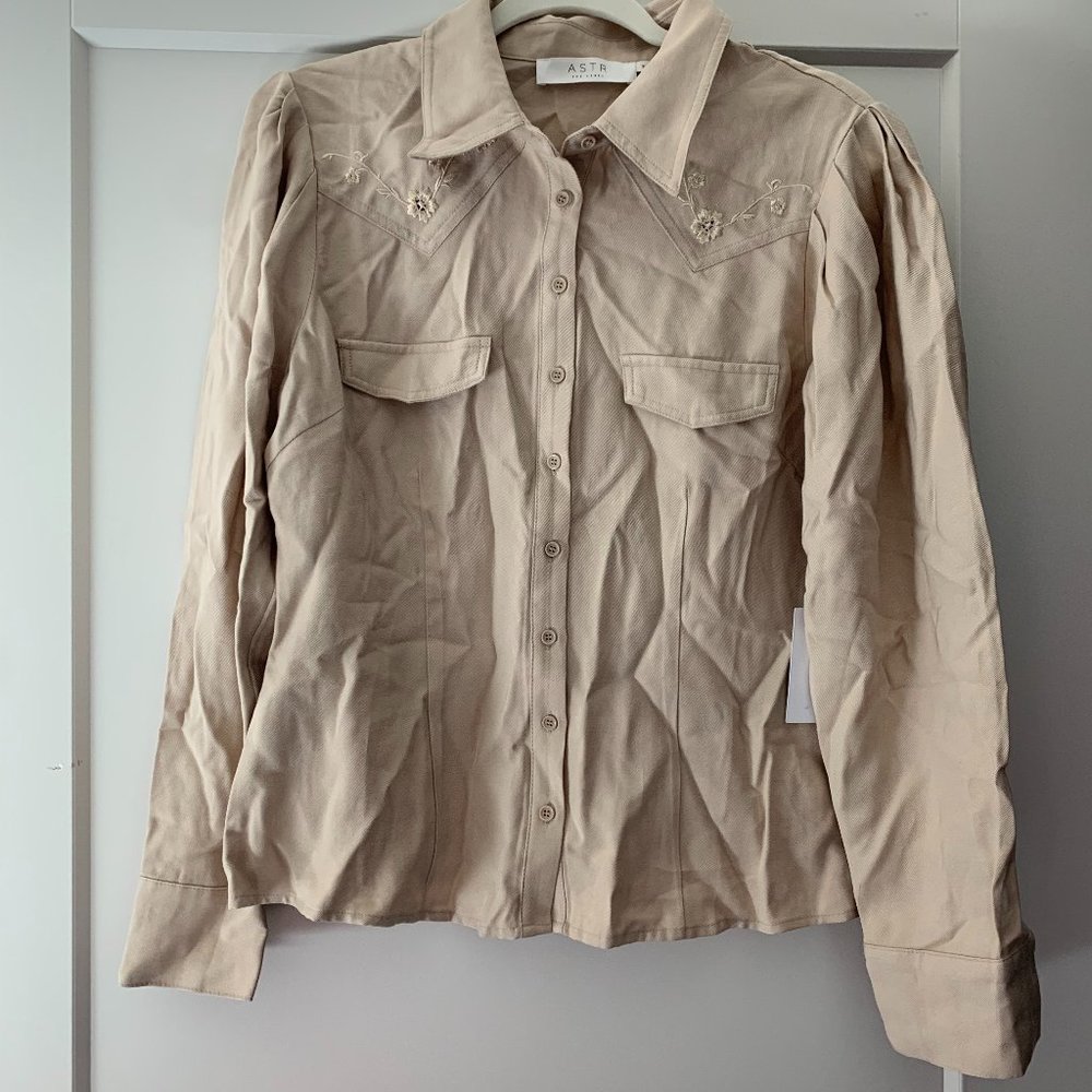 🌟LAST CALL! ASTR the Label - Embroidered Western Button-Up Shirt